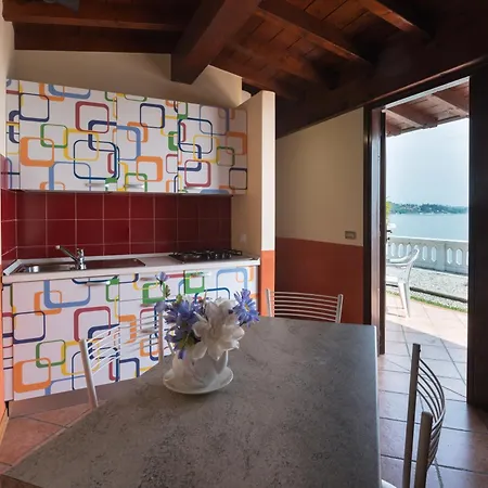 Aparthotel Garuti Village 3*