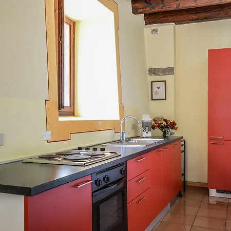 Garuti Village Aparthotel 3*